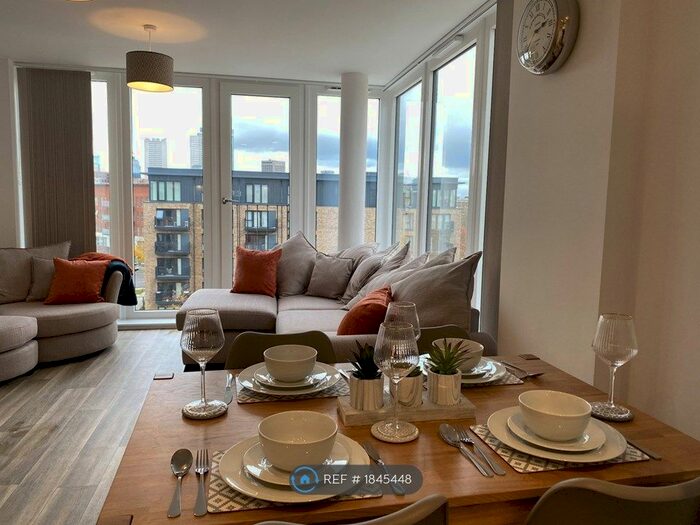 2 Bedroom Flat To Rent In Lexington Gardens, Birmingham, B15