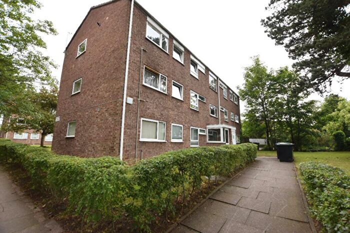 2 Bedroom Apartment To Rent In South Grove, Erdington, Birmingham, B23