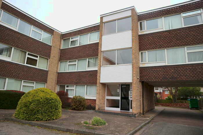 1 Bedroom Flat To Rent In Cedar Court, Beeston, NG9