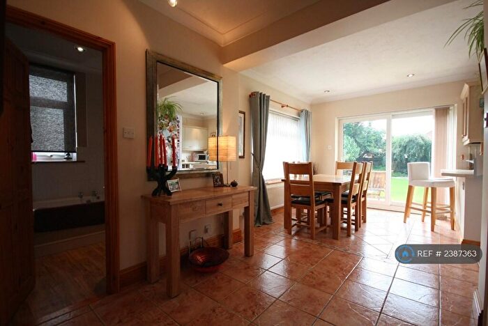 3 Bedroom Bungalow To Rent In Corbet Avenue, Norwich, NR7