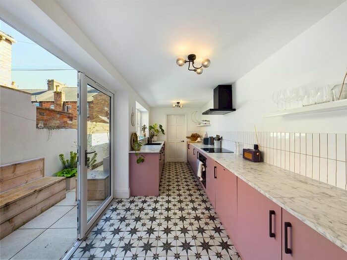 4 Bedroom Terraced House To Rent In Franklin Street, Scarborough, YO12