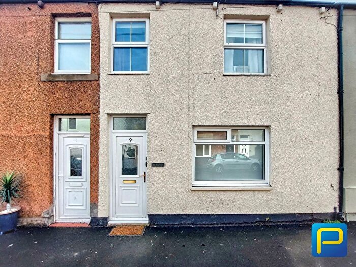 3 Bedroom Terraced House For Sale In Scott Street, Amble, Morpeth, NE65