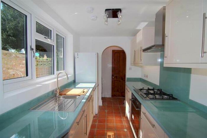 2 Bedroom End Of Terrace House To Rent In Acre Road, Kingston Upon Thames, KT2