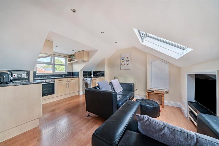 1 Bedroom Flat To Rent In Widmore Road, Bromley, BR1