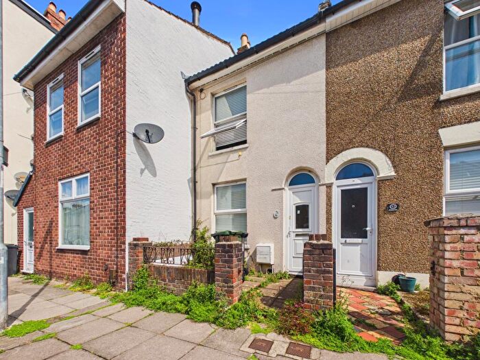 2 Bedroom Terraced House To Rent In Winstanley Road, Portsmouth, PO2