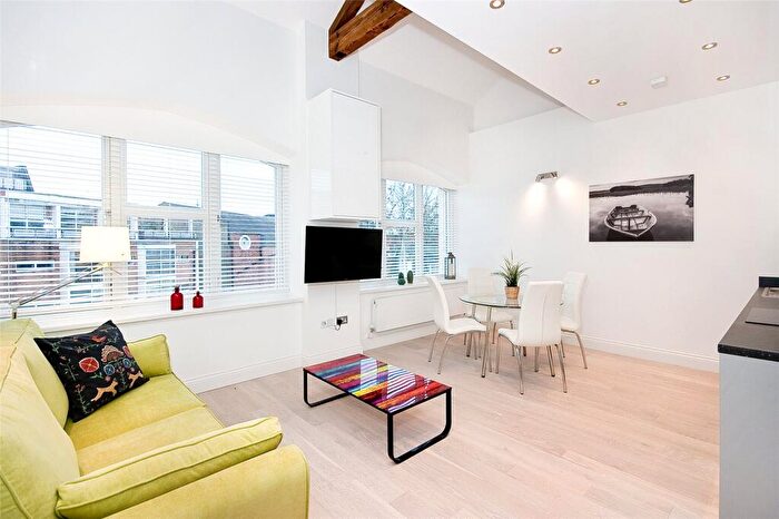 1 Bedroom Apartment To Rent In Anglers Lane, NW5