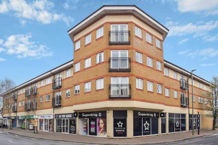 2 Bedroom Apartment To Rent In High Street, Kidlington, OX5