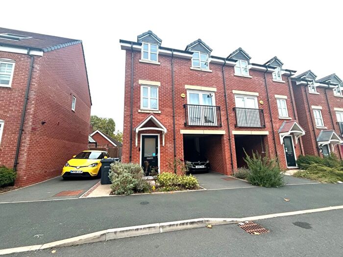 3 Bedroom Property To Rent In Escelie Way, Birmingham, B29