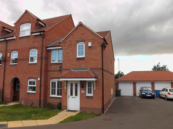 3 Bedroom Town House To Rent In Ferndale, Mansfield, NG18