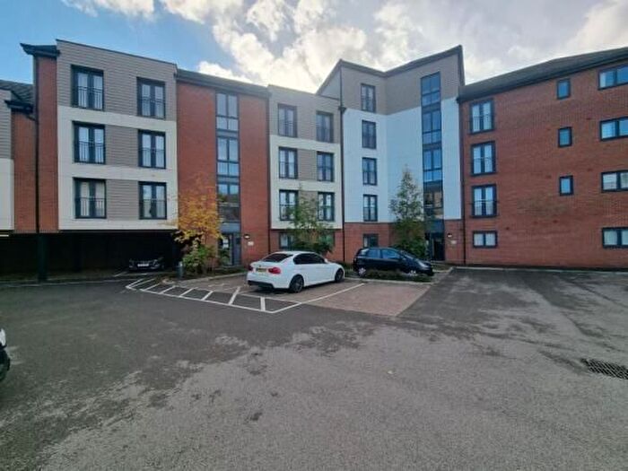 1 Bedroom Flat To Rent In Railway View, Kettering, NN16