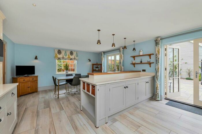 4 Bedroom Detached House For Sale In Potton Road, Guilden Morden, SG8