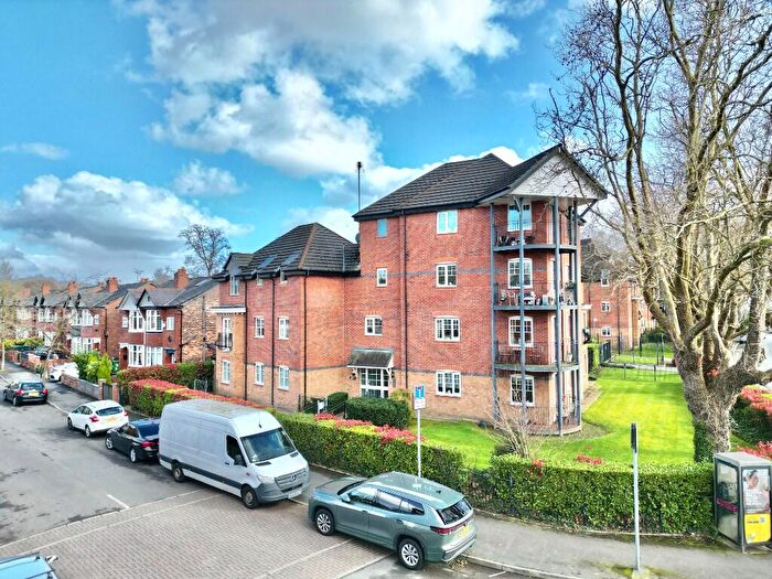 2 Bedroom Apartment For Sale In Milwain Road, Manchester, Greater Manchester, M19