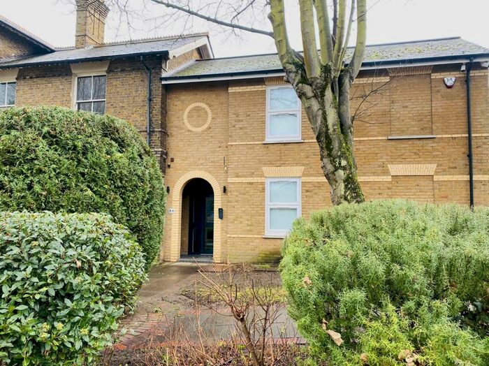 1 Bedroom Flat To Rent In New London Road, Chelmsford, CM2