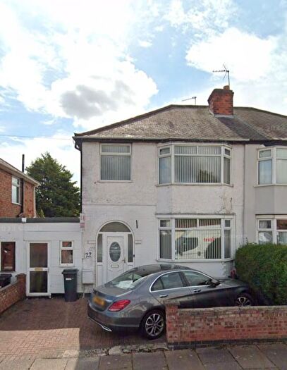 3 Bedroom Semi Detached House For Sale In Yorkshire Road, Leicester, LE4
