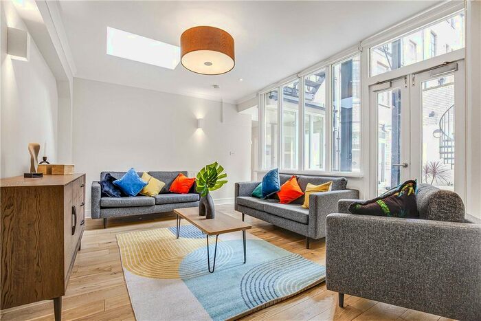 4 Bedroom Flat To Rent In Weymouth Street, London, W1G