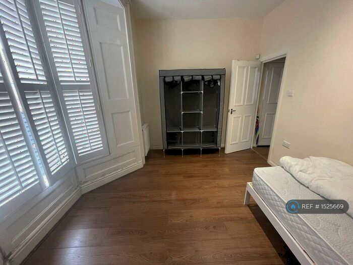 1 Bedroom Flat To Rent In Wellington Street, Liverpool, L22