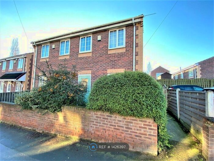 3 Bedroom Semi-Detached House To Rent In Barnsley Road, Wath-Upon-Dearne, Rotherham, S63