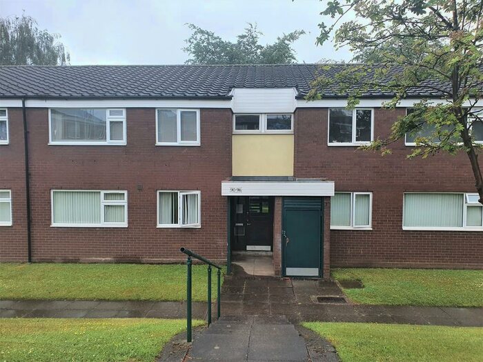 2 Bedroom Ground Flat To Rent In Lakeside Walk, Erdington, Birmingham, B23