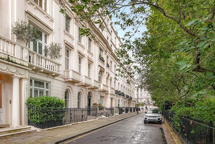 3 Bedroom Flat For Sale In Wilton Crescent, London, SW1X