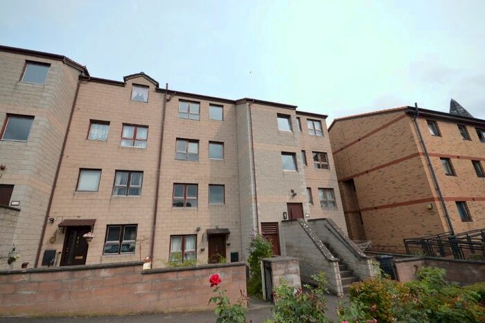 2 Bedroom Flat To Rent In Rosebank Mews, Hilltown, Dundee, DD3