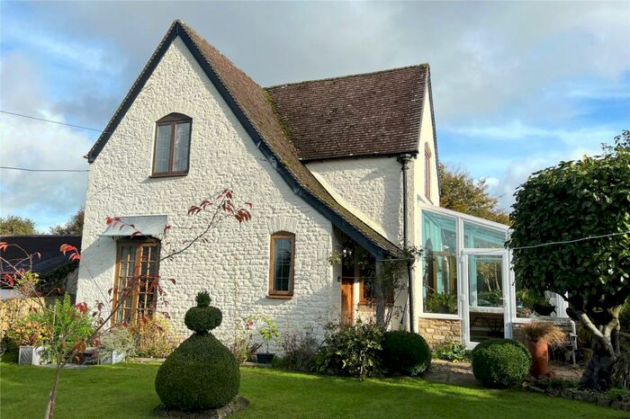 3 Bedroom Detached House For Sale In Gare Hill, Frome, Somerset, BA11