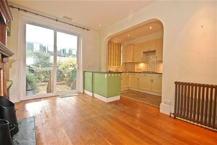 3 Bedroom Terraced House To Rent In Durnsford Road, Wimbledon Park, SW19