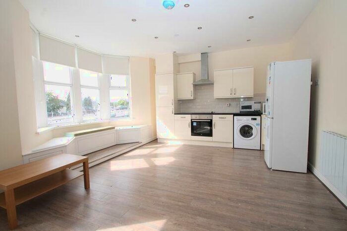 2 Bedroom Apartment To Rent In North Road, Gabalfa, CF14