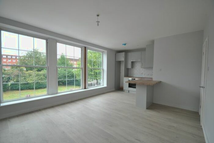 1 Bedroom Flat To Rent In Stonebank, Welwyn Garden City, AL8