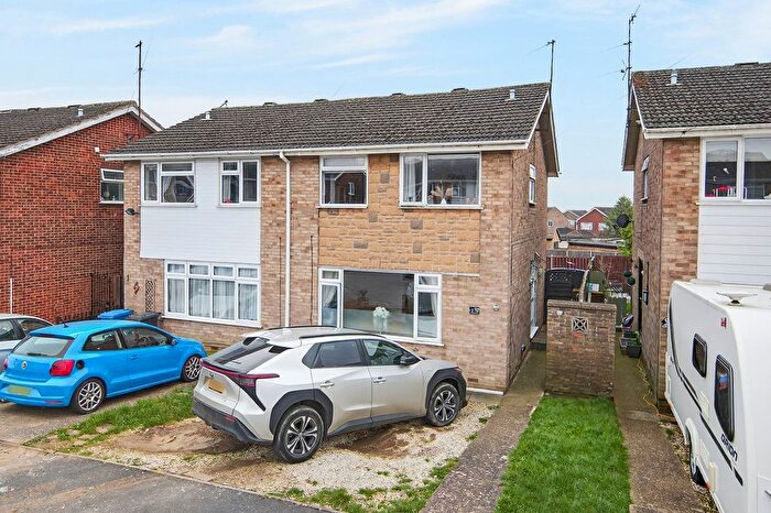 3 Bedroom Semi-Detached House For Sale In Severn Court, Burton Latimer, NN15