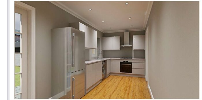 5 Bedroom Semi-Detached House To Rent In Nightingale Road, London, N9