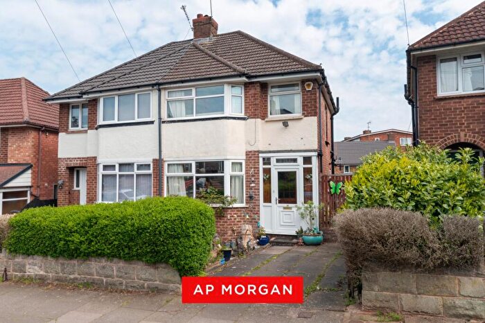3 Bedroom Semi-Detached House For Sale In Edenhurst Road, Birmingham, West Midlands, B31
