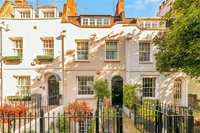 3 Bedroom Terraced House To Rent In Montpelier Walk, Knightsbridge, London, SW7
