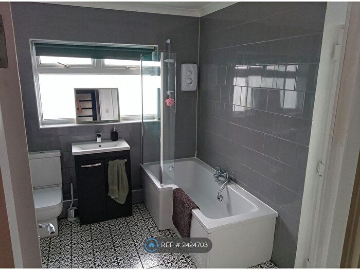 1 Bedroom Maisonette To Rent In Hampden Way, London, N14