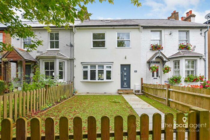 3 Bedroom House To Rent In Kingston Road, Epsom, KT17