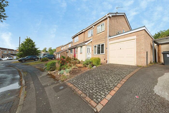 3 Bedroom Semi Detached House For Sale In Sherbourne Avenue, Chesterfield, S41