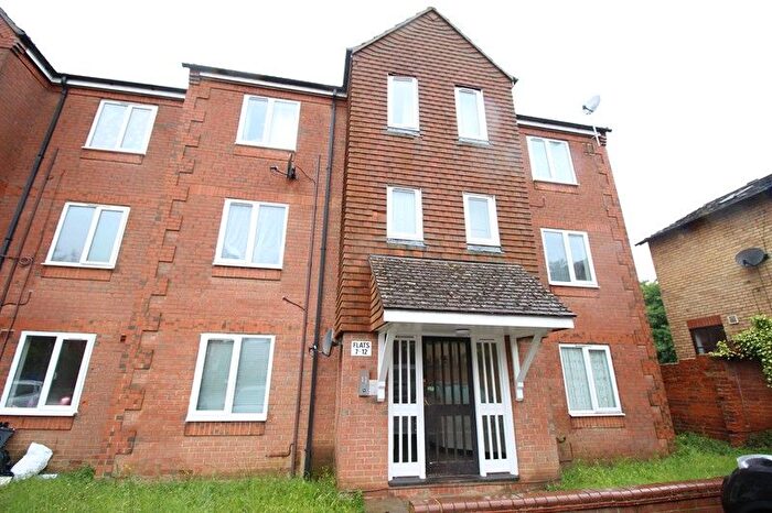 2 Bedroom Flat To Rent In The Finches, Ashburnham Road, MK40