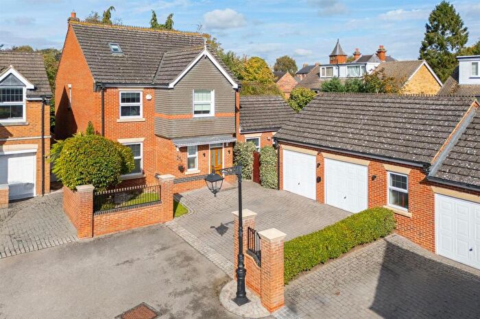 4 Bedroom Detached House For Sale In Marlborough Place, Lutterworth, LE17