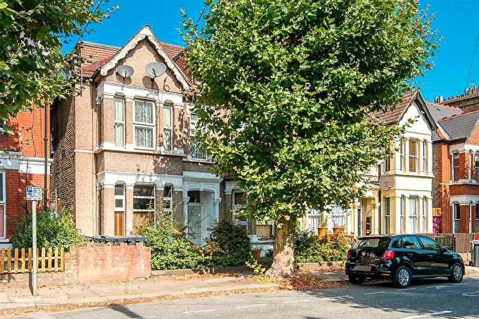 1 Bedroom Flat For Sale In Belmont Road - Flat D*****, London, N15