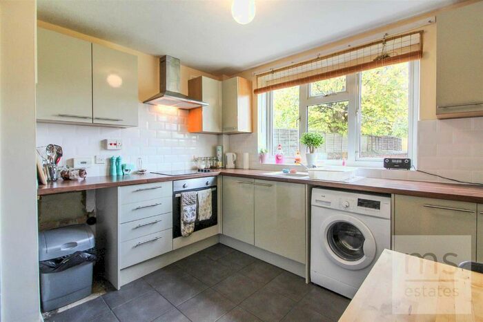 2 Bedroom Flat To Rent In Derby Road, Lenton, Nottingham NG7