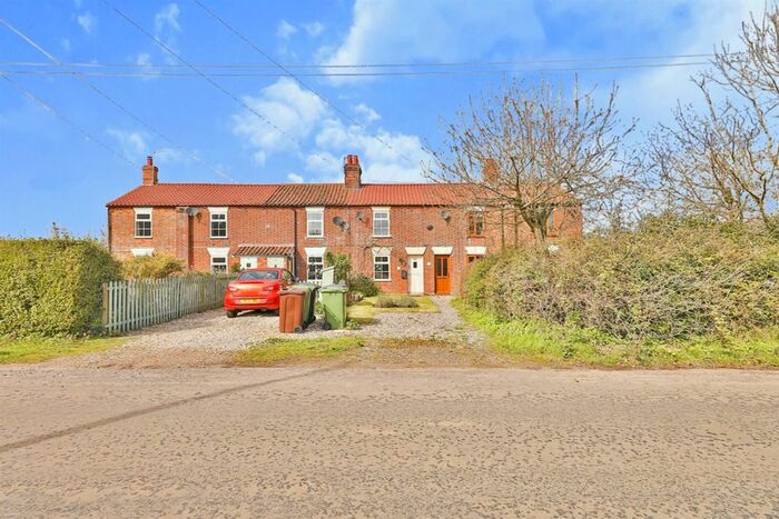 2 Bedroom Cottage For Sale In Spicers Corner, Little Fransham, Dereham, NR19