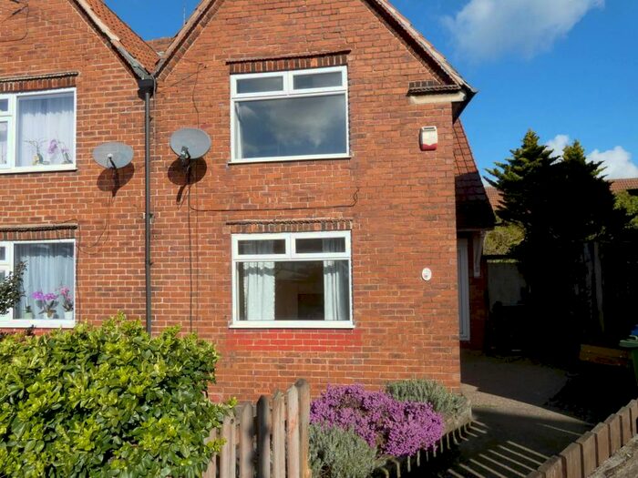 3 Bedroom Semi-Detached House To Rent In Patterson Place, Forest Town, NG18