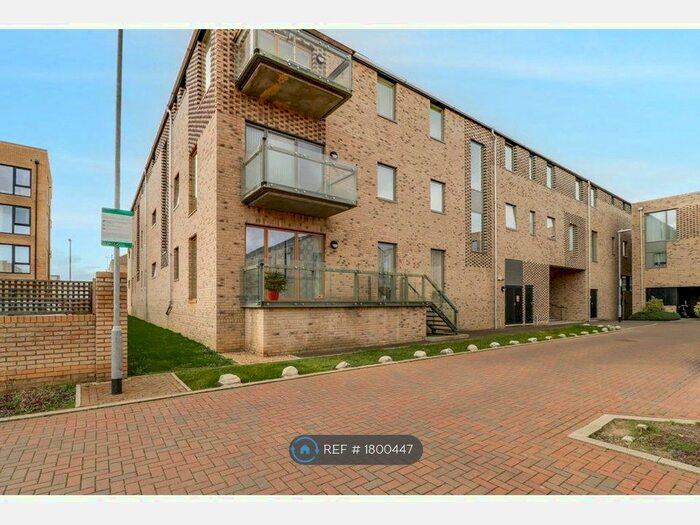 2 Bedroom Flat To Rent In Addenbrookes Road, Trumpington, Cambridge, CB2