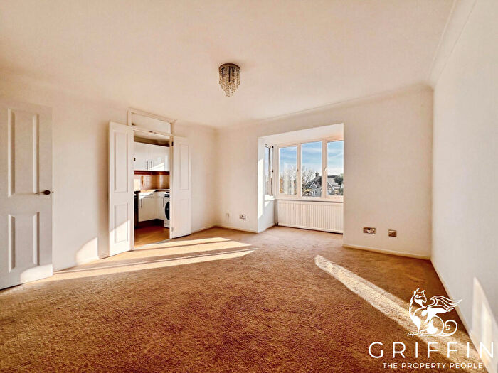 2 Bedroom Flat To Rent In Bradleigh Avenue, Grays, RM17