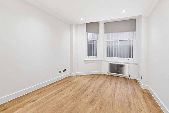 1 Bedroom Flat To Rent In Draycott Place, Chelsea, SW3