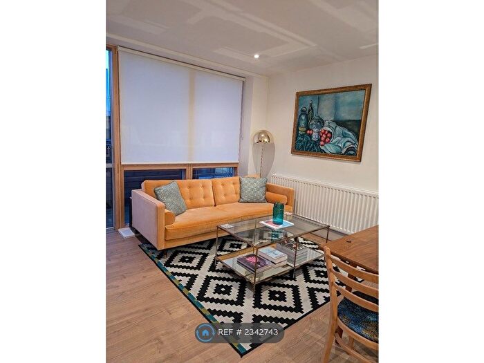 1 Bedroom Flat To Rent In Pilch House, London, E3