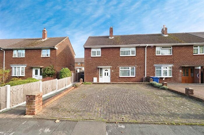 3 Bedroom End Terrace House For Sale In Masefield Crescent, Burton-On-Trent, DE14