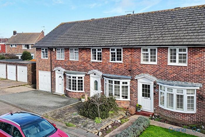 2 Bedroom Terraced House For Sale In Southerden Close, Hailsham, BN27