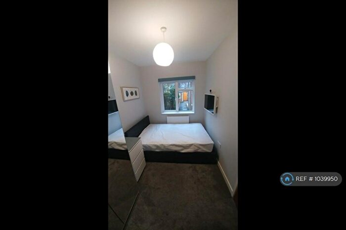 4 Bedroom Terraced House To Rent In Coronation Avenue, Bath, BA2