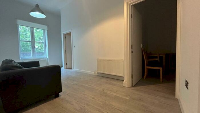 3 Bedroom Apartment To Rent In Crescent Road, Crouch End, N8