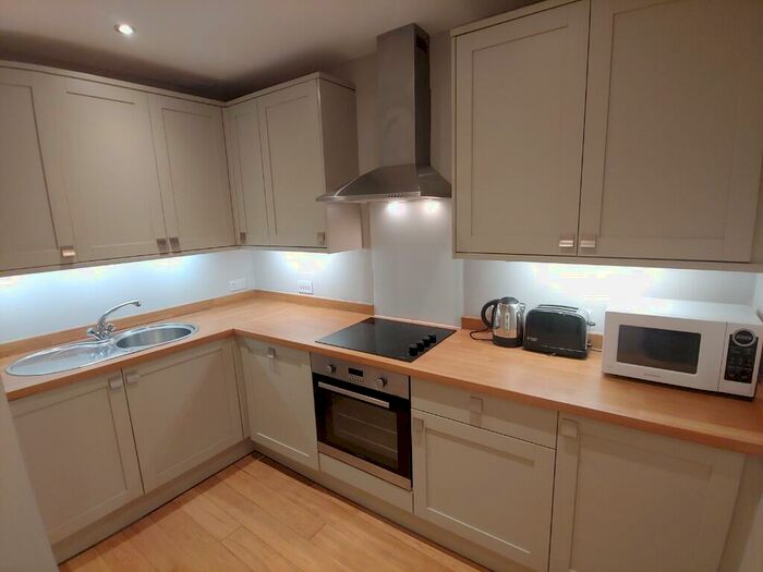 3 Bedroom Flat To Rent In Bruntsfield Place, Bruntsfield, Edinburgh, EH10